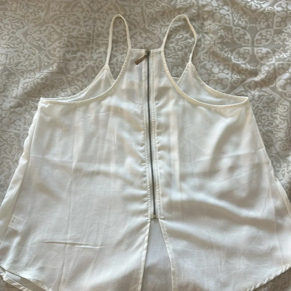 Top - Picture 2 of 3